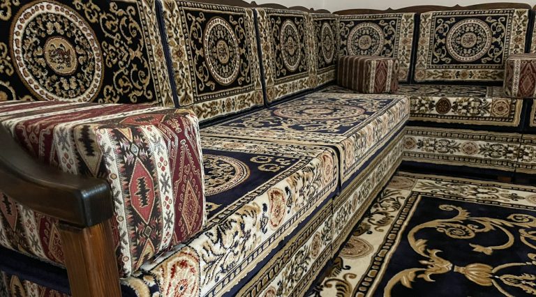 How Should I Choose Arabic Sofa?