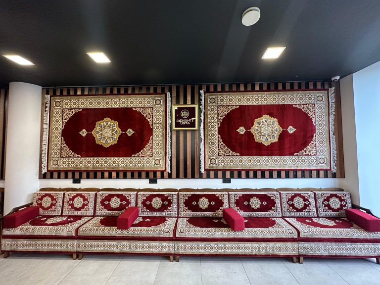 Arabic Sofas In UAE