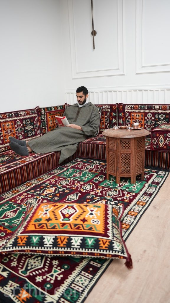 Arabic Sofas: Perfect for Film Sets, Photo Shoots, and Productions