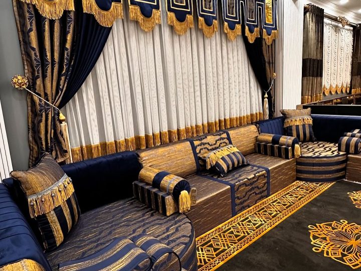 Minimal Detailed Royal Arabic Jalsah